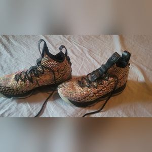 LeBron 15 Women's sneakers